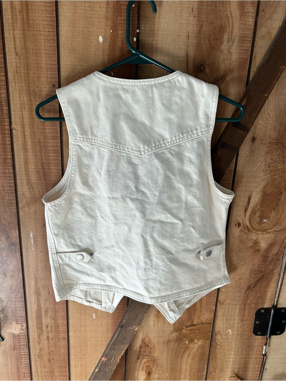 NWT Cream Buttoned Denim Vest Size 8 - Picture 2 of 4